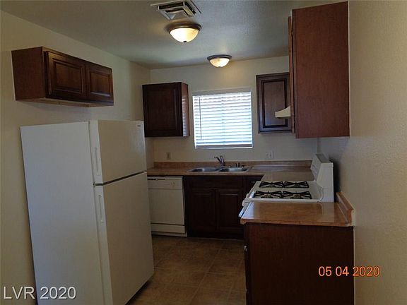 4th image of 1609 Cordoba Ln APT D