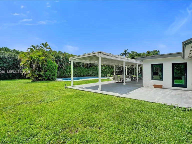 22421 SW 184th Ave — Photo 25