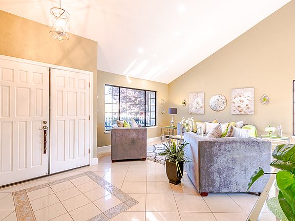 3rd image of 32720 Regents Blvd