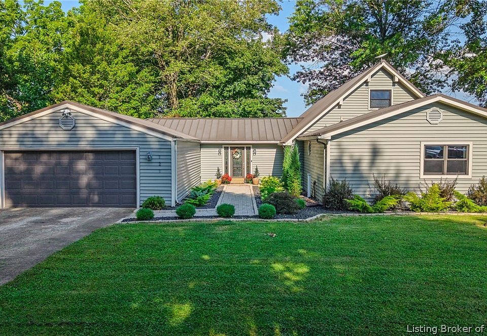 1st image of 121 Bell Lane