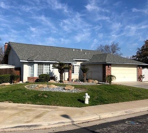 2nd image of 980 Lakewood Dr