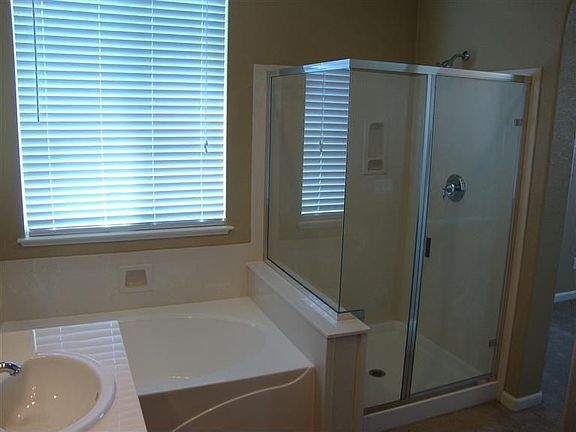 5th image of 3453 River Shoal Ave