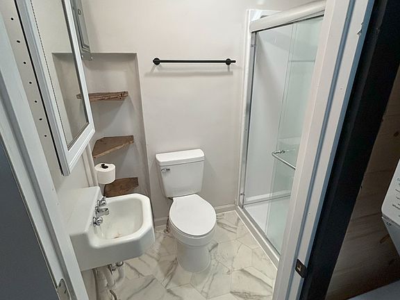 5th image of 127 1/2 S Main St #2