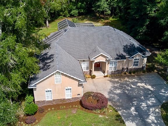 4th image of 185 SW Woodleaf Ct