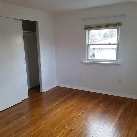 237 Bradley Ave — Photo 14