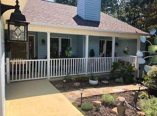 300 Snead Dr, Fairfield Glade, TN 38558
