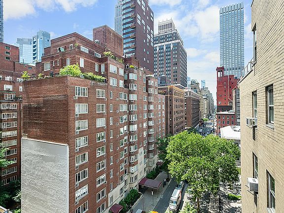 4th image of 40 Park Ave APT 8G