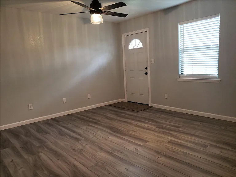 1503 Ryon St #B — Photo 5