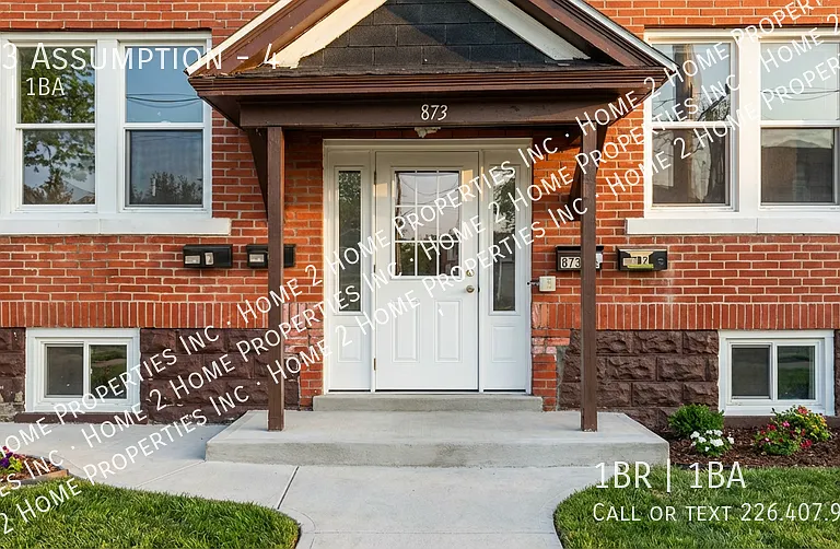 873 Assumption St #4 — Photo 1