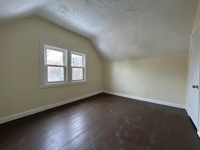 9617 Silk Ave #3 — Photo 8