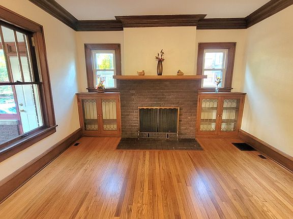 5th image of 312 W White St