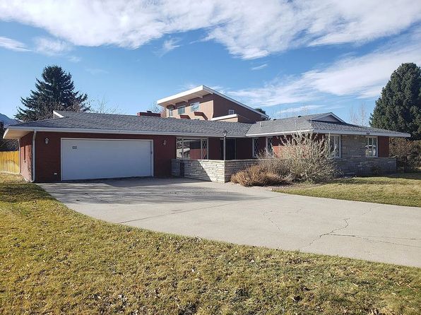 808 Aspen Dr