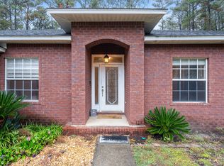 112 Pleasant Way, Defuniak Springs, FL 32435