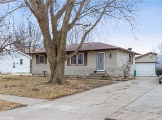 109 4th St NE, Bondurant, IA 50035