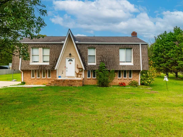 60 Walker St, Ringgold, GA 30736