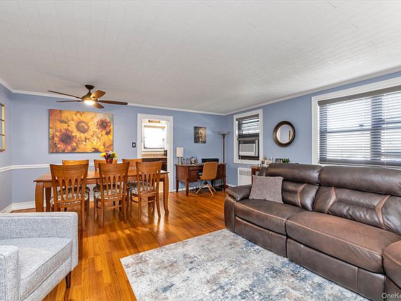 4th image of 21-41 Utopia Parkway #LOWER