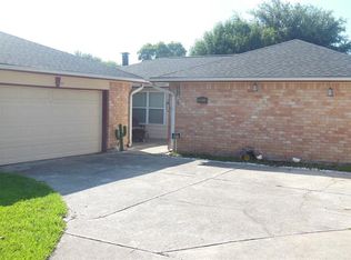 10011 Rustic Rock Rd, La Porte, TX 77571