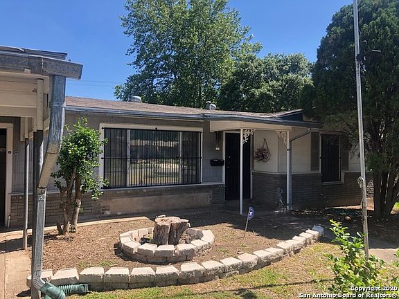 2nd image of 455 Dresden Dr