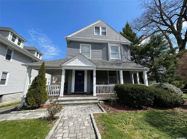 32 Woodland Avenue, New Rochelle, NY 10805