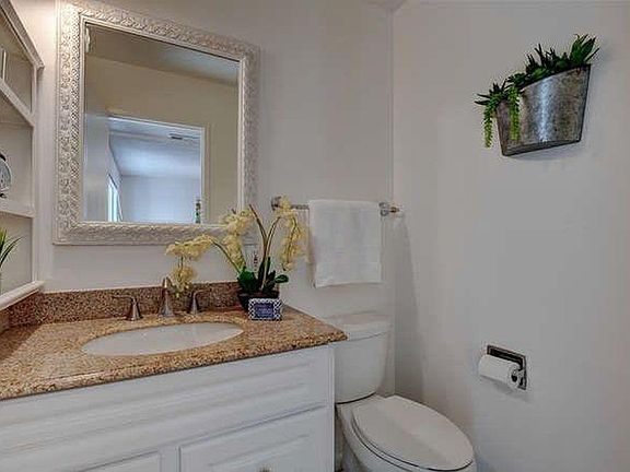 4th image of 152 Belwood Ct