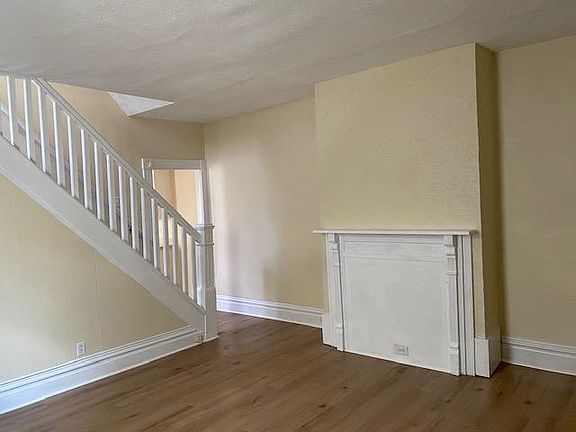2nd image of 510 N Pennsylvania Ave