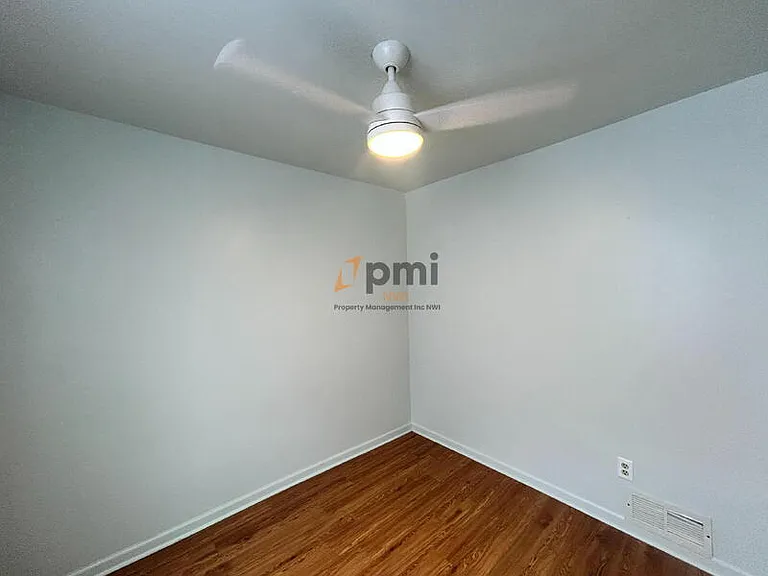 4901 Walsh Ave #1 — Photo 7
