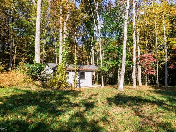 6985 Brush Run Rd, Cambridge, OH 43725