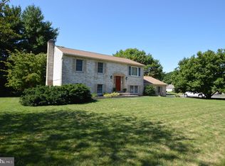 1501 Edinborough Cir, Landisville, PA 17538
