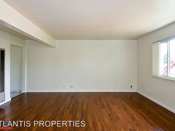 2nd image of 457 S 10th St APT 08