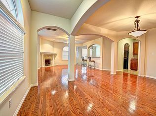 7603 S Linpar Ct, Houston, TX 77040