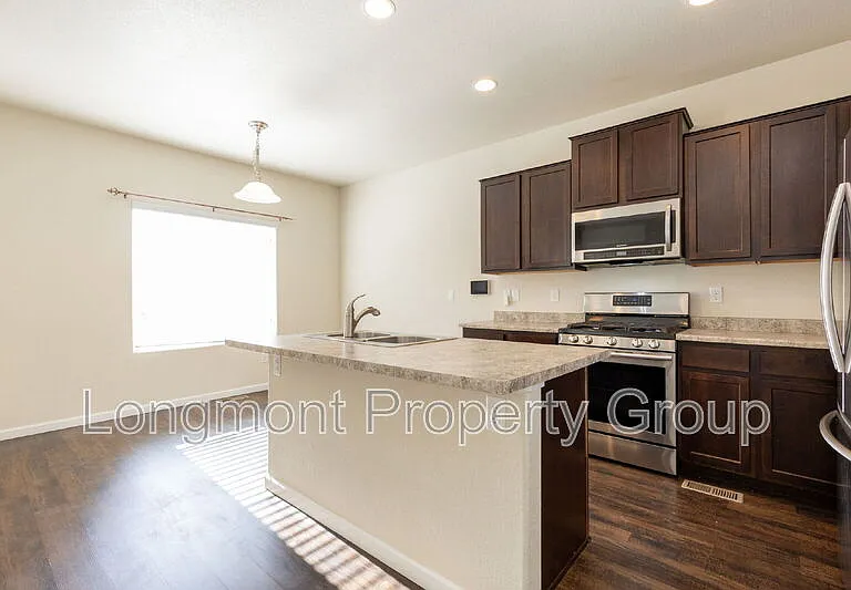 1518 Sepia Ave — Photo 5