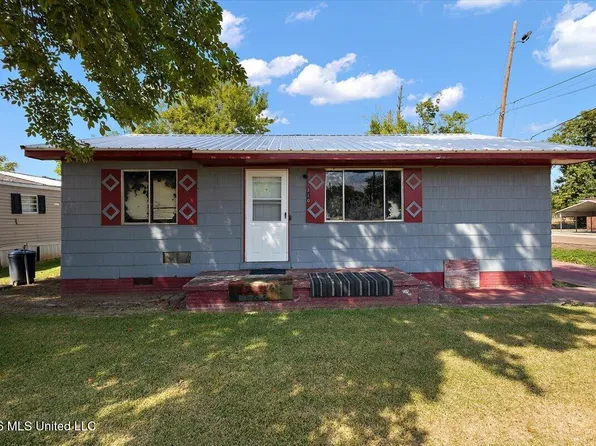 310 W 6th St, Yazoo City, MS 39194