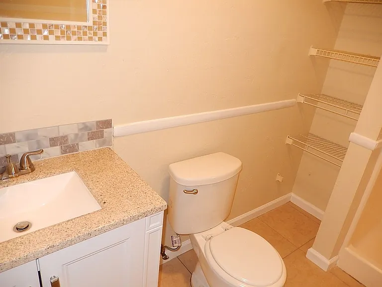 932 S Lipona Rd — Photo 13