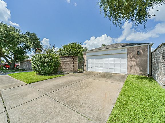2nd image of 9318 Stockwell Drive