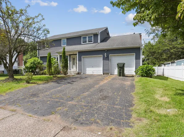 81 Gordon Lane, East Hartford, CT 06118