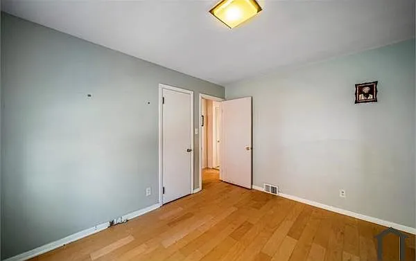 21516 Halworth Rd — Photo 13