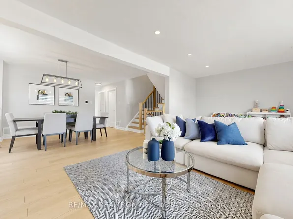 2221 Warden Ave, Toronto, ON M1T 1V5
