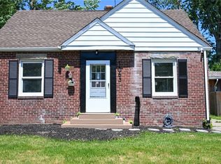 1063 Lindsay Ave, Akron, OH 44306