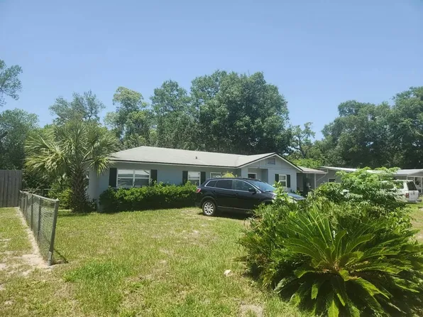 116 Crestwood Ave, Palatka, FL 32177