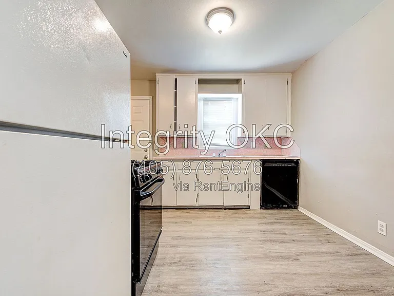 416 Reed Pl — Photo 22