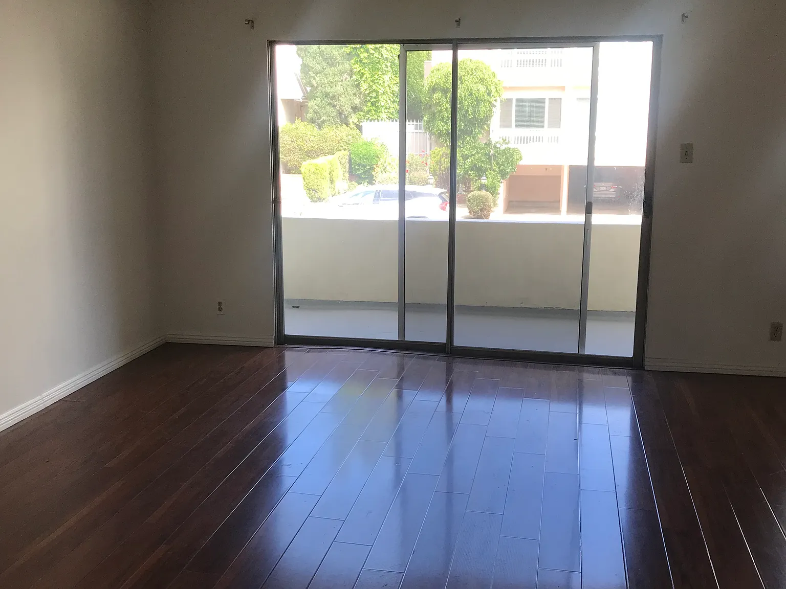 2 bed, 1200 sqft, $2,950 — Photo 2