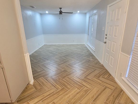 2nd image of 425 N Gilmer St #11189418