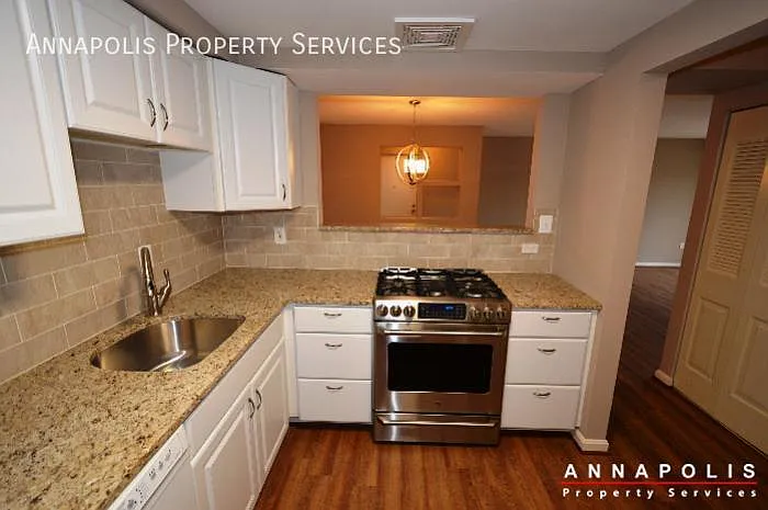 2572 Riva Rd #16B — Photo 2