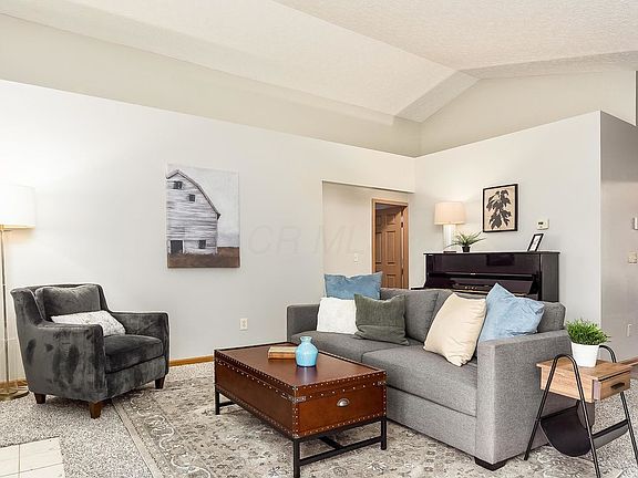 3rd image of 3140 Cumberland Woods Dr