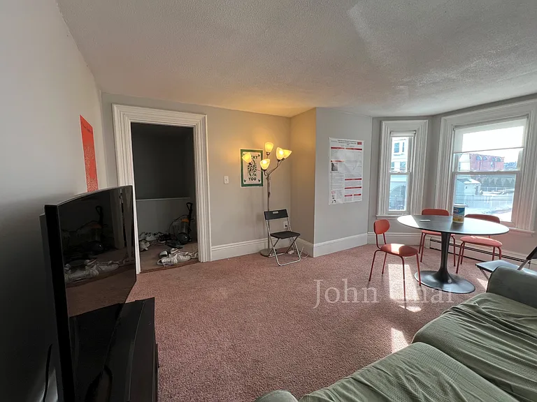 21 Mansfield St #2 — Photo 4