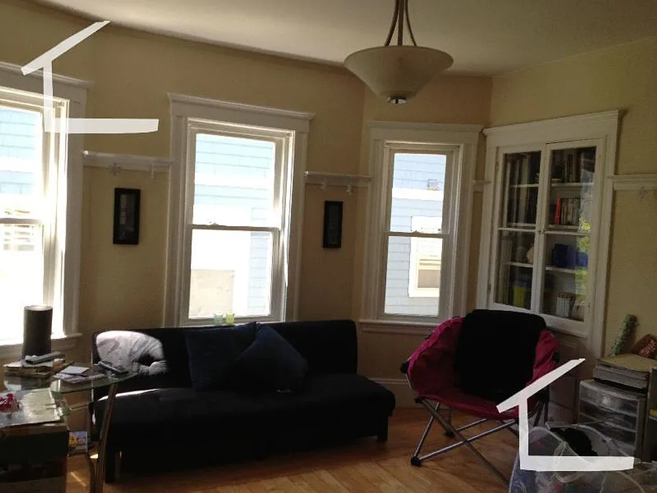 81 Leicester St #2
