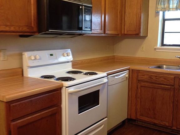 3rd image of 6933 Wright Way St