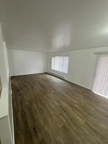 406 E George St #2 Photo 1