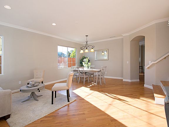 4th image of 791 El Caballo Dr