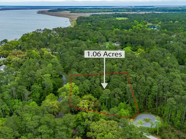 216 Riverpoint Ln NE, Townsend, GA 31331